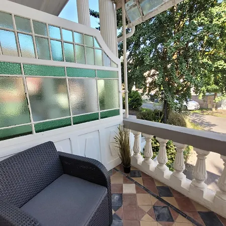 Stay Studio 1 Zentral Balkon Parkplatz Bad Pyrmont Exterior photo