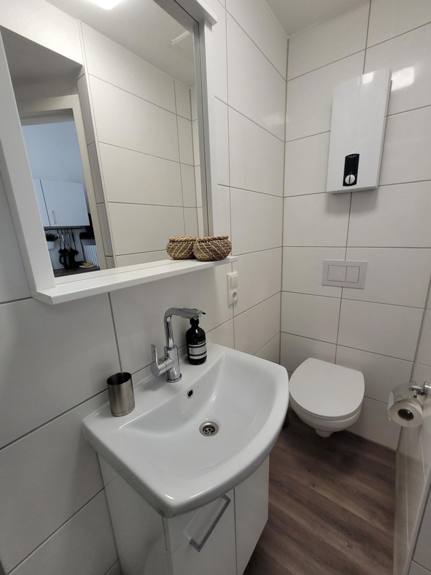 Apartment 1 Zentral Balkon Parkplatz Bad Pyrmont